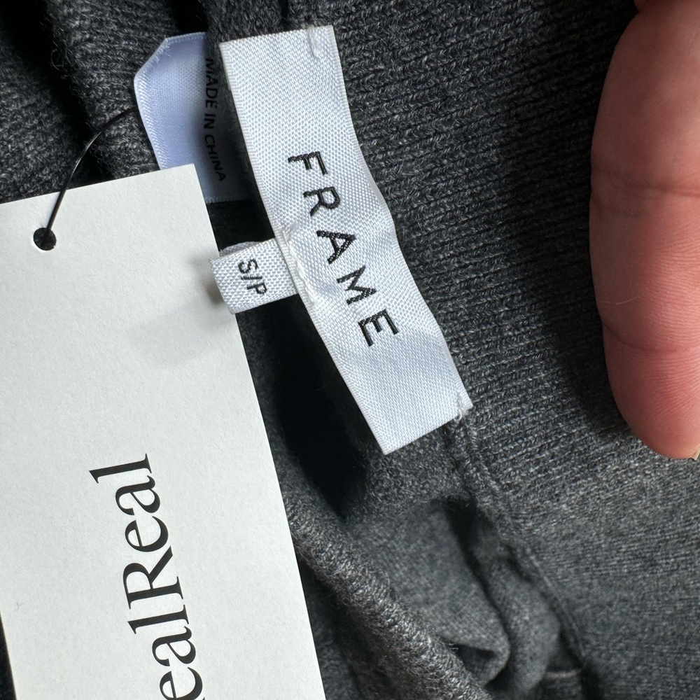 Sweat pants 👖 grey color good condition